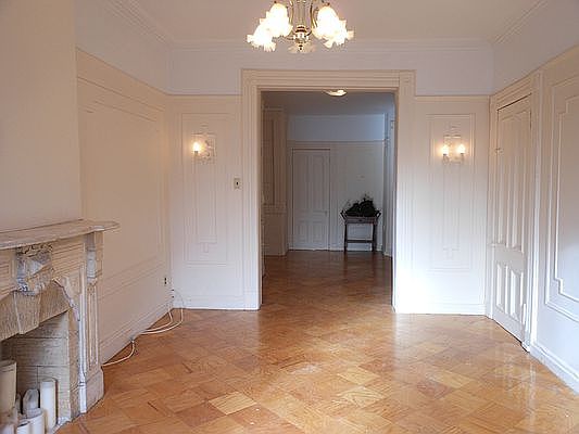 3rd image of 581 10th St Floor 3