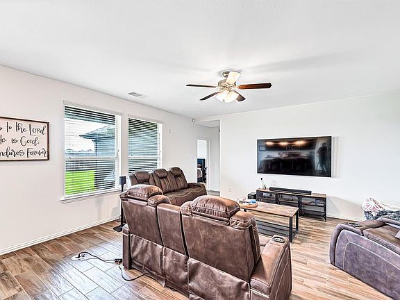 5th image of 8403 Victoria Springs Dr