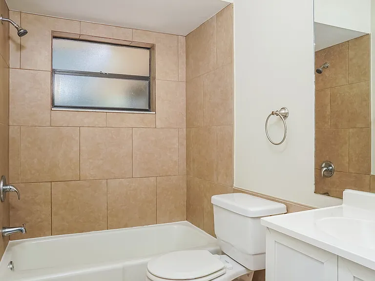 2264 Silver Maple Ct — Photo 14