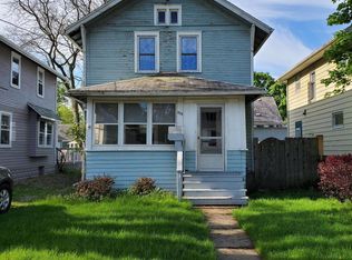 528 Isbell St, Lansing, MI 48910