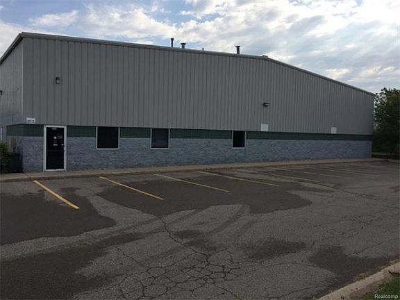 2nd image of 290 Industrial Park Dr