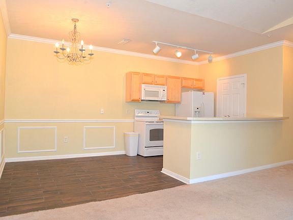 5th image of 275 Old Village Center Cir Unit 6304