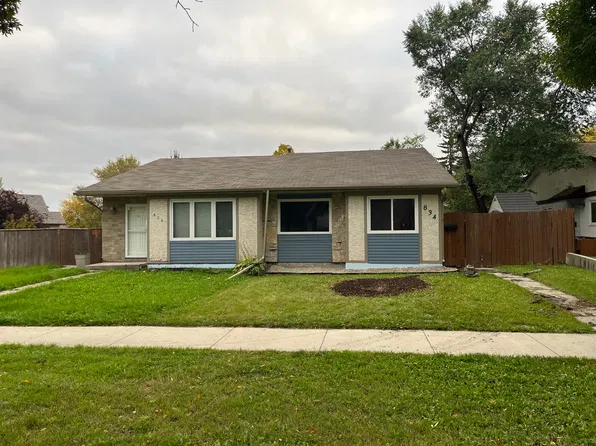 834 McMeans Ave E, Winnipeg, MB R2C 4B3
