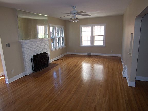 3rd image of 2130 Ross St