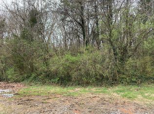 404 Jarnigan St, Clinton, TN 37716