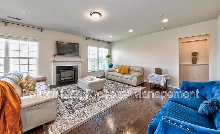 9576 Herringbone Ln NW — Photo 4