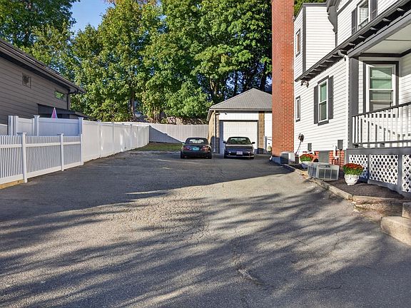 3rd image of 31-29 6th St