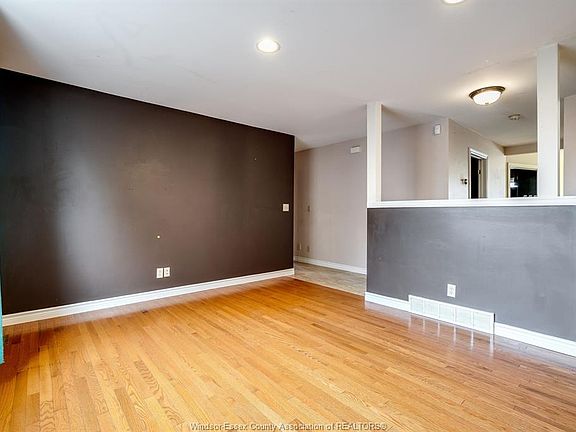 3rd image of 1833 Saint Luke Rd