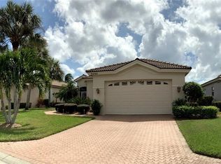 9205 Willowcrest Ct, Fort Myers, FL 33908