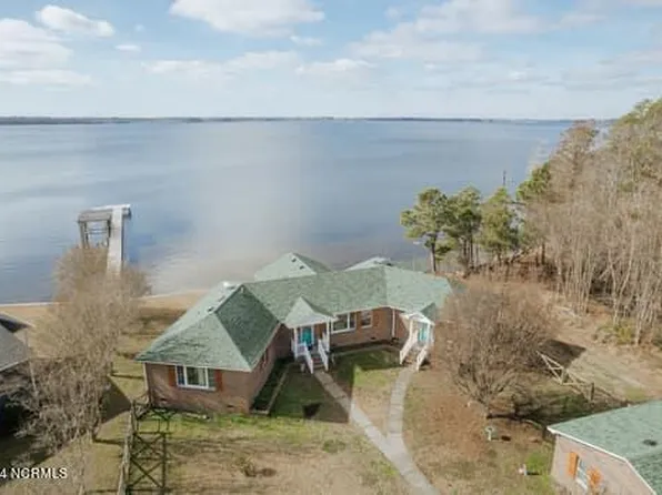 113 W Camp Perry Road, Hertford, NC 27944