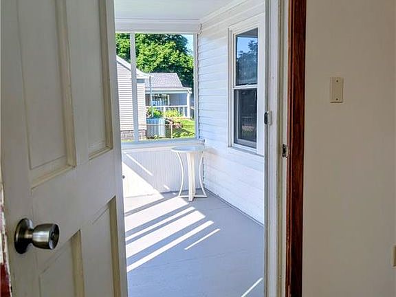 2nd image of 16 Colony St