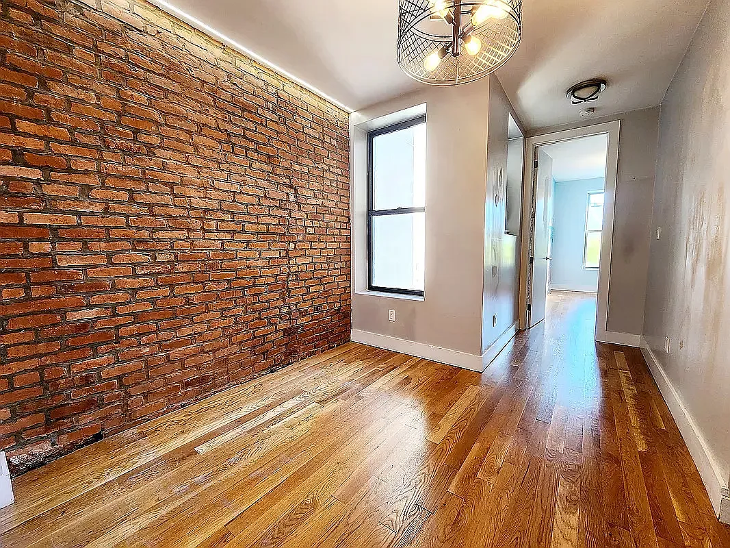 334 Chauncey Street — Photo 3