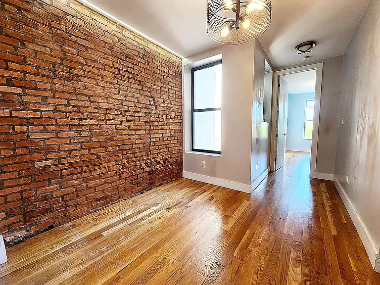 334 Chauncey St #3C — Photo 3