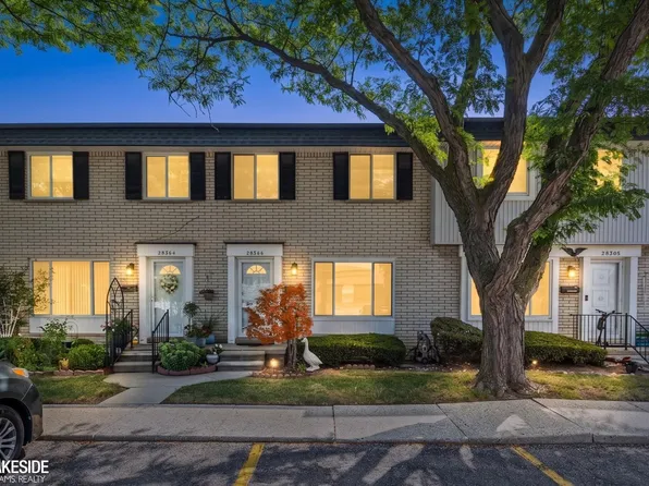28306 Universal Dr, Warren, MI 48092