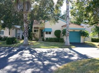 630 Leslie Ln, Venice, FL 34285