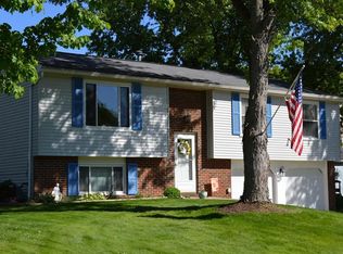 145 Kermiet Dr, Monaca, PA