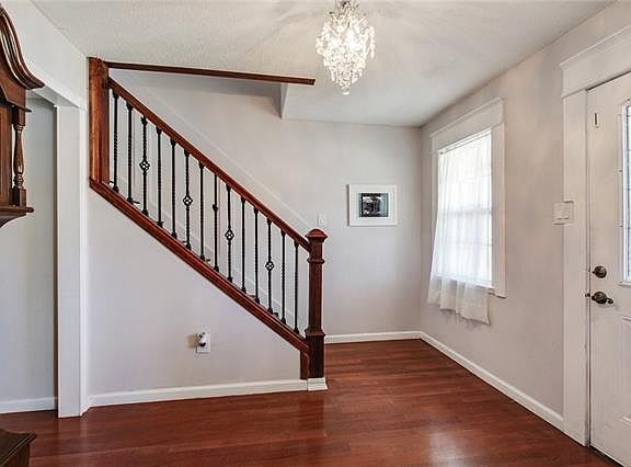 3rd image of 953 Mystic Ave