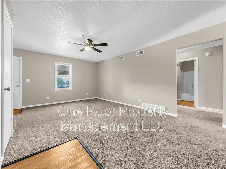 1909 Chateau Dr — Photo 6