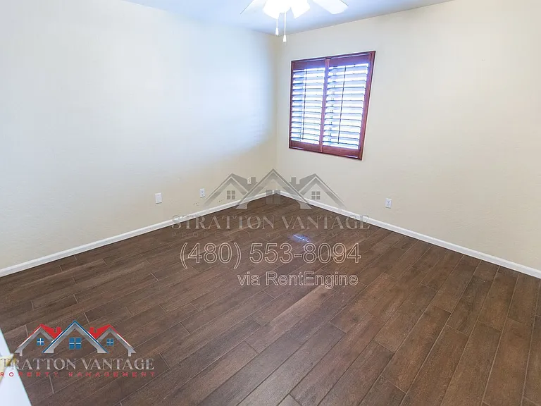1231 N Layman St — Photo 39