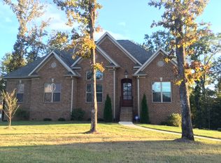 135 Highland View Dr, Riverside, AL 35135