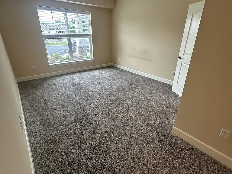 Dockside Village Apartments — Photo 49