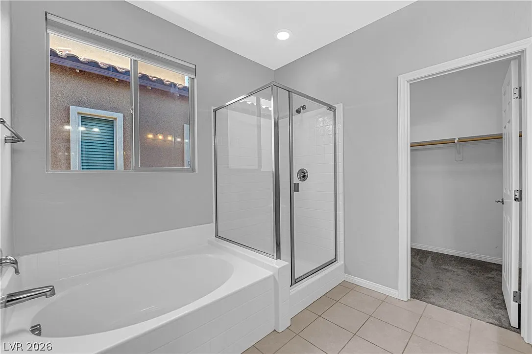 4 bed, 3.0 bath, 2378 sqft, $3,400 — Photo 3