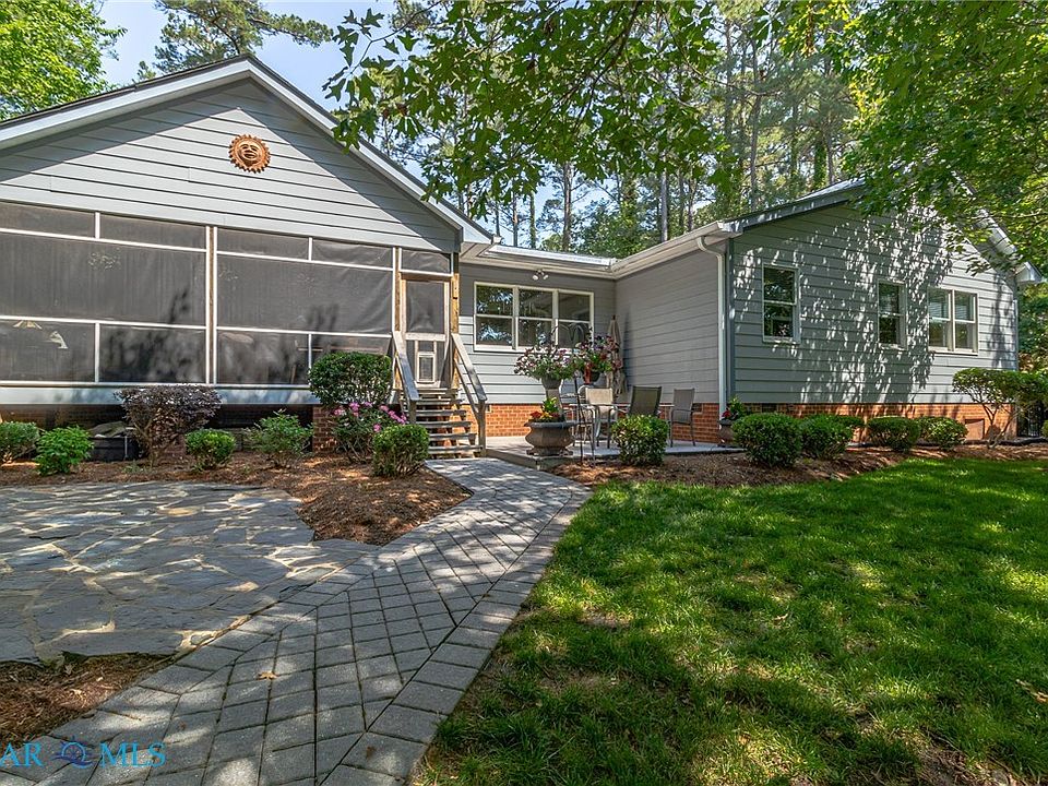 1st image of 205 Timber Run Ln