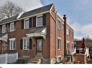 573 Fairway Ter, Philadelphia, PA 19128