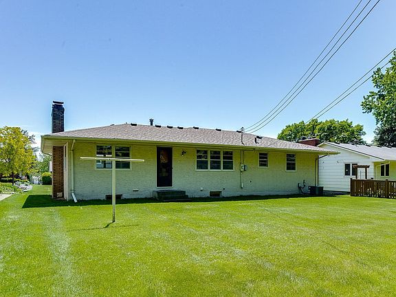 2nd image of 3017 Townview Ave NE