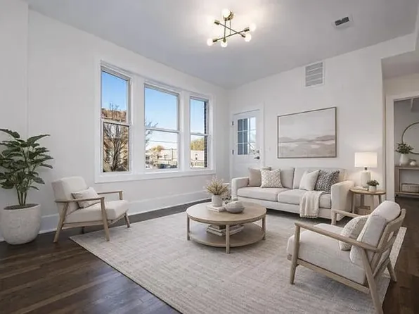 3255 N Hamlin Ave #1, Chicago, IL 60618