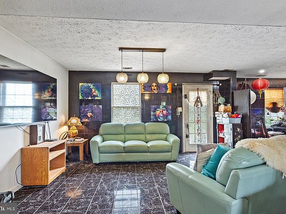 4th image of 2448 Shellcove Ct
