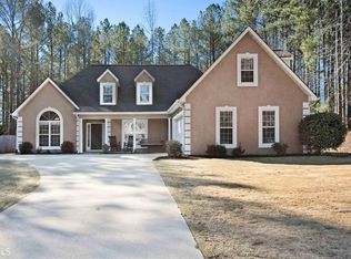 10 Tyler Woods Dr, Sharpsburg, GA 30277