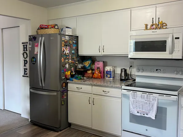 175 W King St Unit 120, Malvern, PA 19355