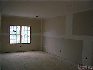 4th image of 578 Bricker Farms Ln