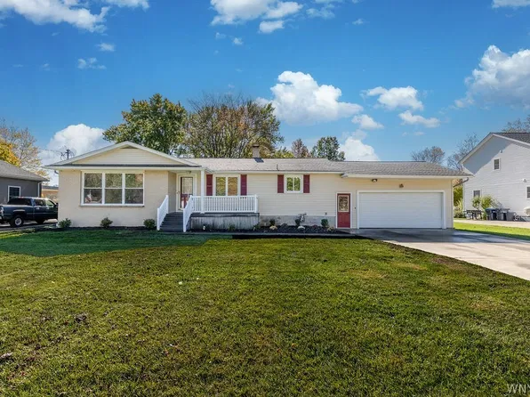 2960 Love Rd, Grand Island, NY 14072