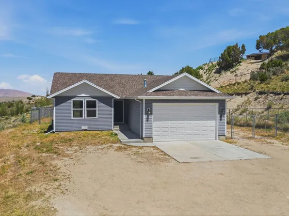 394 Country Club Pkwy, Spring Creek, NV 89815