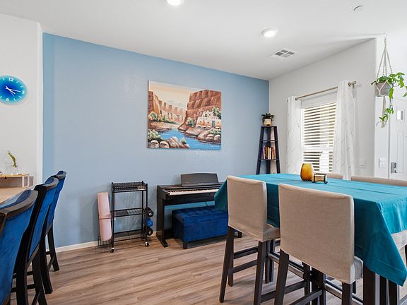 5th image of 495 Blue Ridge Cove Ct