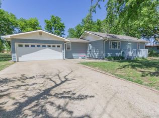 505 E 2nd St, New Cambria, KS 67470