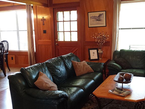 3rd image of 1492 Bell Oaks Dr