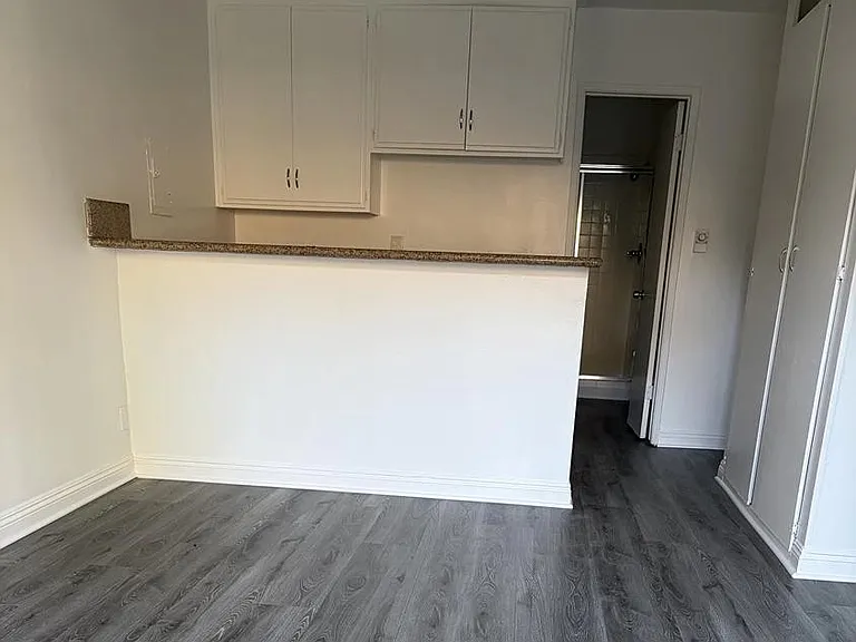 15040 Parthenia St #57 — Photo 3