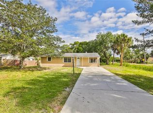 401 SW 4th Ave, Ruskin, FL 33570