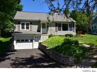 110 Hiawatha Trl, Liverpool, NY 13088