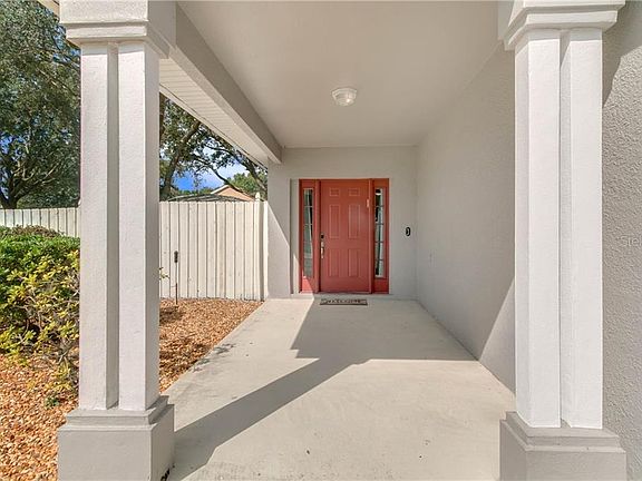 3rd image of 15841 Autumn Glen Ave