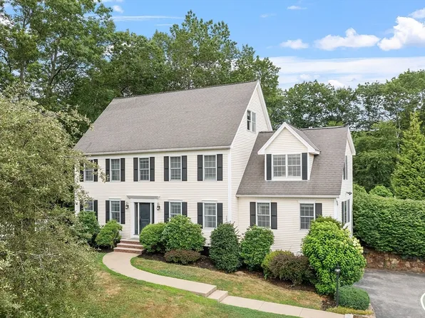 2 Hemlock Ln, Groveland, MA 01834