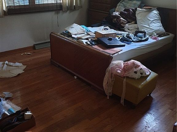 3rd image of 1597 Hyde Park Ave