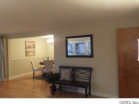 5th image of 107 Juniper Ln