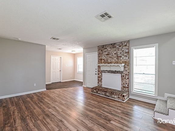 5th image of 230 Kirkaldy Dr