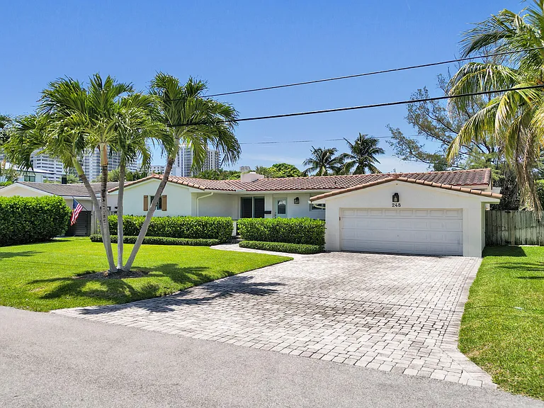 248 Codrington Dr — Photo 80