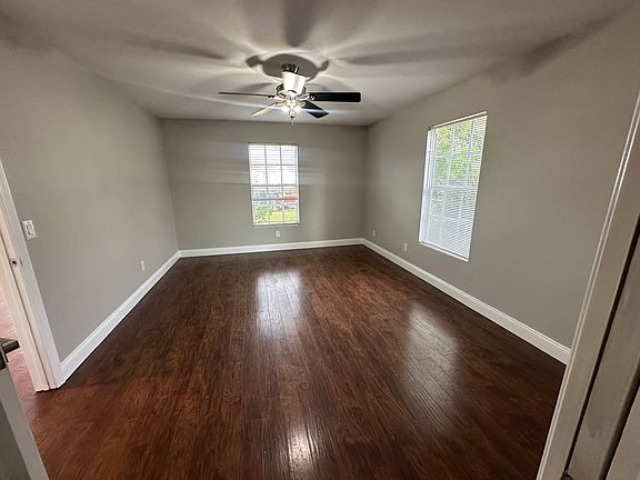 5th image of 17500 Phlox Dr