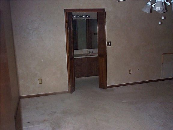 5th image of 1206 Granger St